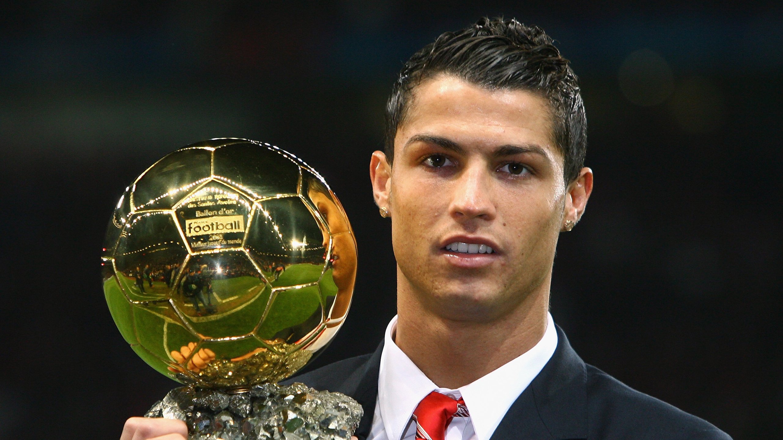 南美节奏大师的魔法之夜,布雷默引领巴拉圭爆冷击溃德甲豪门勒沃库森